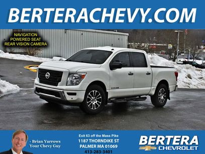 Used 2021 Nissan Titan SV w/ SV Convenience Package