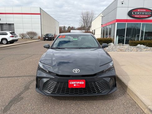 Certified 2025 Toyota Camry SE image 9