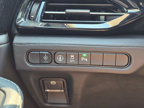 Used 2022 Acura MDX w/ Technology Package AWD/4WD image 19