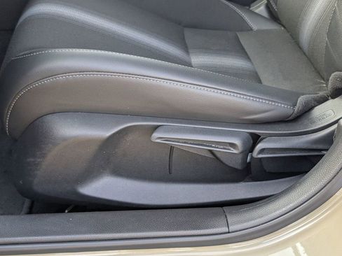 Certified 2025 Honda Civic Sport image 11