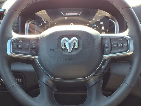 New 2025 RAM 3500 Laramie AWD/4WD image 37