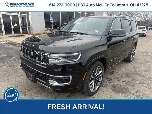 Used 2024 Jeep Wagoneer Series III w/ Premium Group I image 8