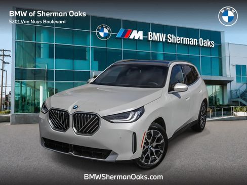 New 2026 BMW X3 xDrive30i w/ Premium Package AWD/4WD image 1