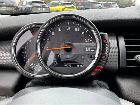 Used 2015 MINI Cooper 2-Door Hardtop image 26