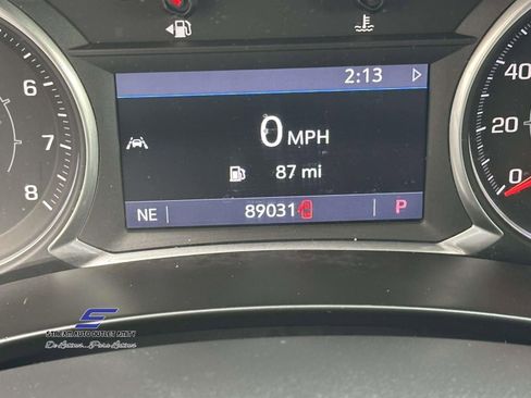 Used 2021 GMC Terrain SLT image 29