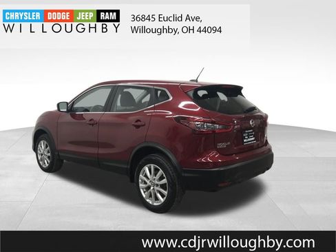 Used 2021 Nissan Rogue Sport S image 6