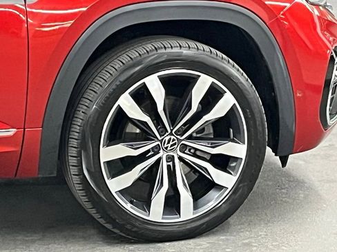 Certified 2023 Volkswagen Atlas SEL Premium image 43