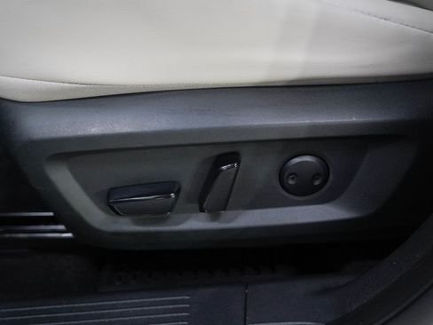 Used 2023 Nissan Rogue SV w/ SV Premium B Package AWD/4WD image 24
