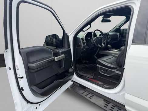 Used 2019 Ford F150 Raptor w/ Equipment Group 802A Luxury image 18