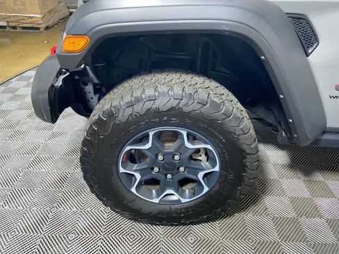 Used 2023 Jeep Wrangler Unlimited Rubicon image 16