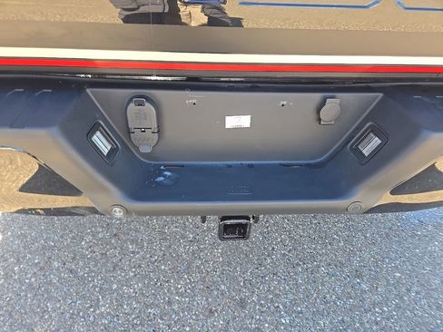 Used 2019 Ford F150 Lariat w/ Equipment Group 502A Luxury AWD/4WD image 44