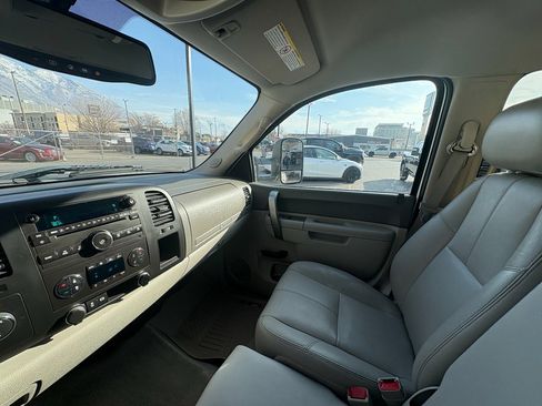 Used 2013 GMC Sierra 2500 SLE w/ SLE Preferred Package image 18