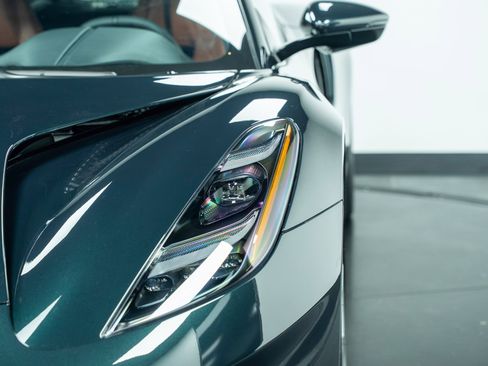 Used 2025 Lotus Emira image 7