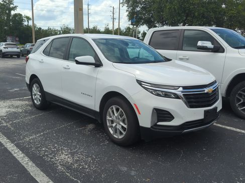 Used 2024 Chevrolet Equinox LT FWD image 1