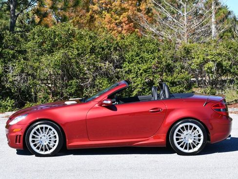 Used 2006 Mercedes-Benz SLK 55 AMG image 3