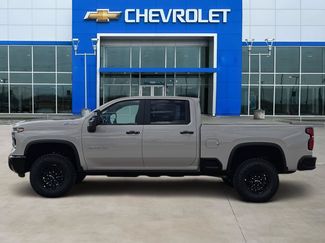New 2026 Chevrolet Silverado 2500 ZR2 AWD/4WD video 3