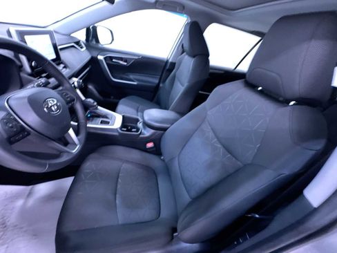 Used 2024 Toyota RAV4 XLE w/ Convenience Package image 14