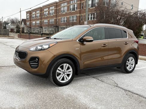 Used 2018 Kia Sportage LX w/ LX Technology Package image 33