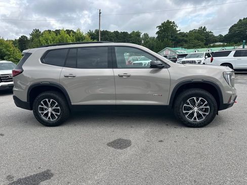 New 2026 GMC Acadia AT4 w/ Luxury Package AWD/4WD image 5