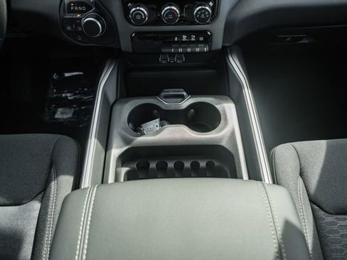 New 2026 RAM 1500 Express AWD/4WD image 37