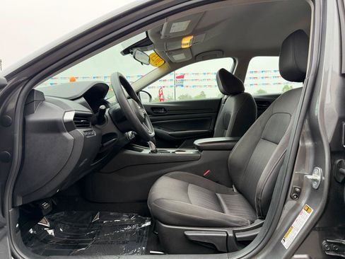 Used 2023 Nissan Altima 2.5 S FWD image 13