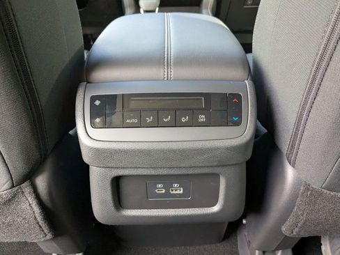 New 2025 Nissan Pathfinder SV w/ SV Premium Package AWD/4WD image 25