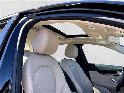 Used 2020 Mercedes-Benz C 300 Sedan image 16