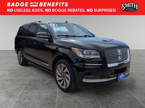 Used 2022 Lincoln Navigator L Reserve image 1