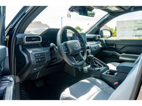 New 2026 Toyota Tacoma SR5 AWD/4WD image 10