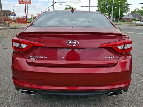 Used 2016 Hyundai Sonata Sport w/ Option Group 03 FWD image 5
