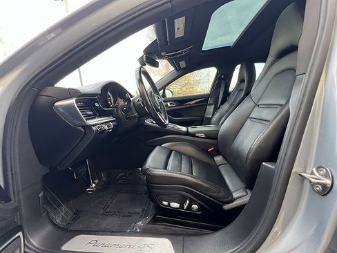 Used 2018 Porsche Panamera 4S image 24