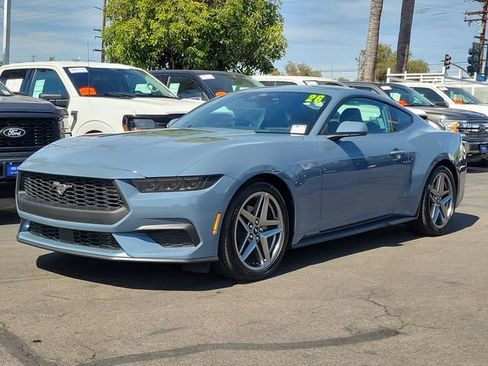 Used 2026 Ford Mustang Coupe RWD image 25