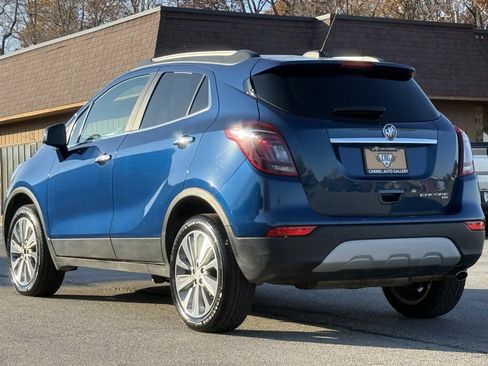 Used 2020 Buick Encore Preferred image 3