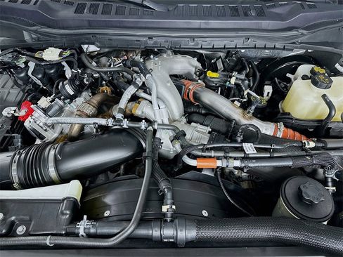 Used 2024 Ford F250 Lariat w/ Lariat Ultimate Package image 31