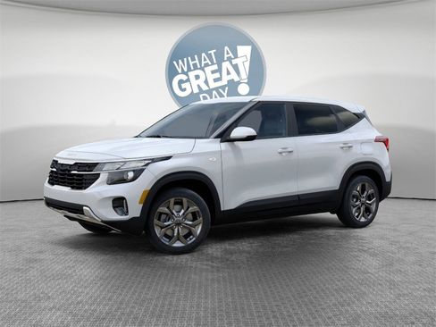 New 2026 Kia Seltos LX image 3