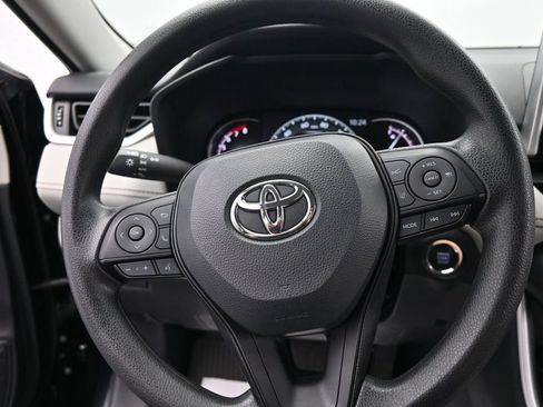 Used 2025 Toyota RAV4 XLE AWD/4WD image 20