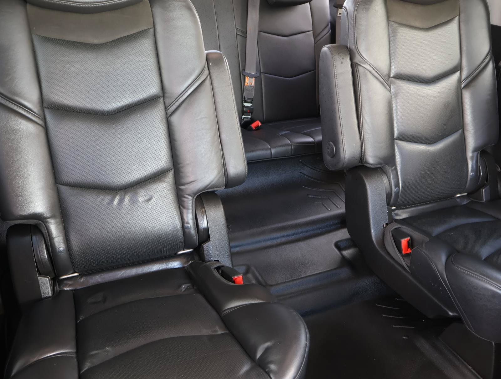 Used 2017 Cadillac Escalade Luxury RWD image 20