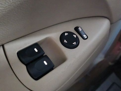 Used 2007 Chevrolet Corvette Convertible w/ Preferred Equipment Group image 40