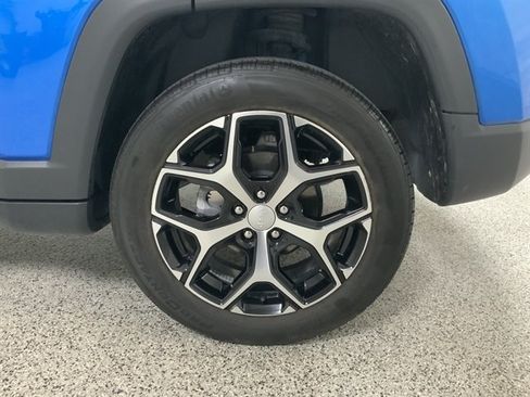 Used 2024 Jeep Compass Limited AWD/4WD image 11