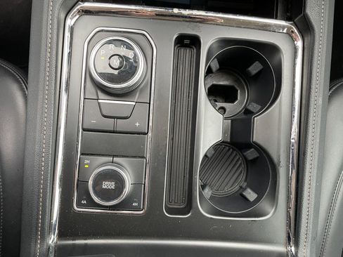 Certified 2024 Ford Expedition XLT AWD/4WD image 22