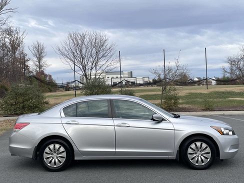 Used 2009 Honda Accord LX image 7
