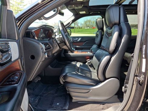 Used 2021 Lincoln Navigator L Reserve AWD/4WD image 17