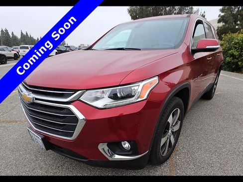 Used 2019 Chevrolet Traverse LT w/ LT Premium Package FWD image 1