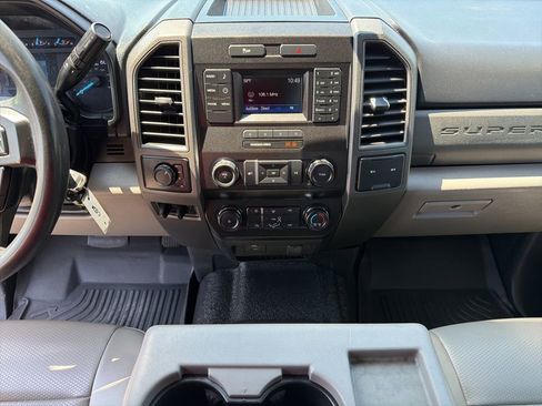 Used 2019 Ford F250 XL w/ Power Equipment Group AWD/4WD image 43