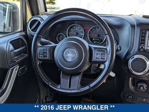 Used 2016 Jeep Wrangler Unlimited Sahara w/ Max Tow Package AWD/4WD image 17