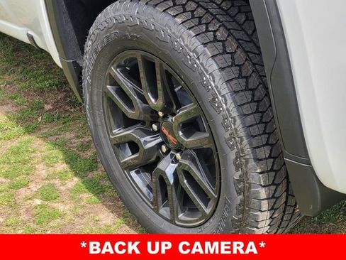 New 2026 GMC Sierra 1500 Elevation image 7