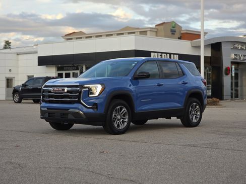 Used 2025 GMC Terrain Elevation image 3