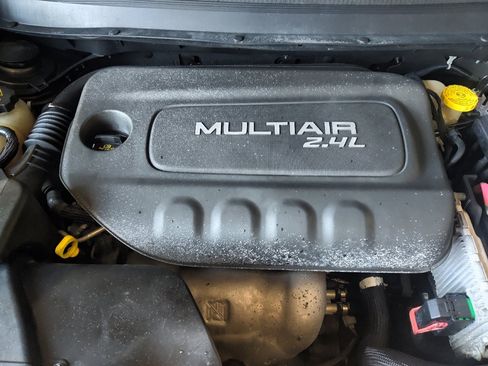 Used 2015 Jeep Cherokee Limited AWD/4WD image 30