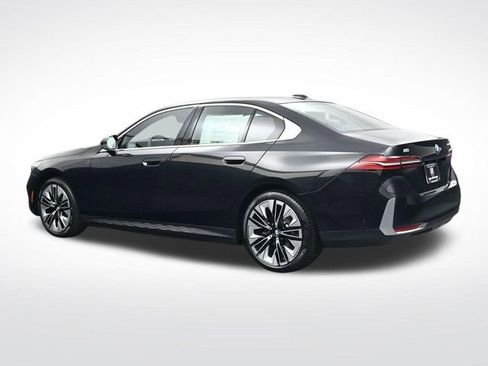 New 2026 BMW i5 eDrive40 image 7