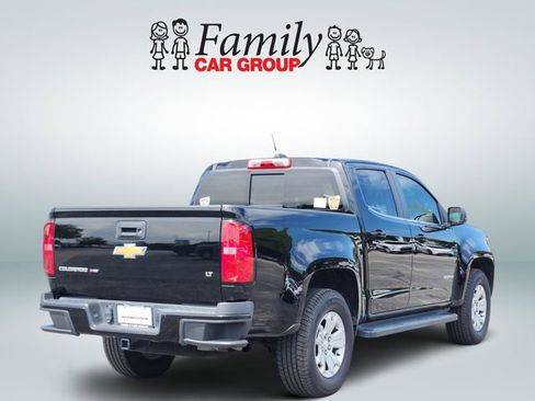 Used 2017 Chevrolet Colorado LT w/ LT Convenience Package RWD image 4